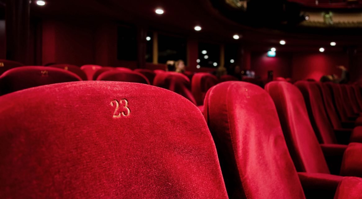 Theaters Weer Open