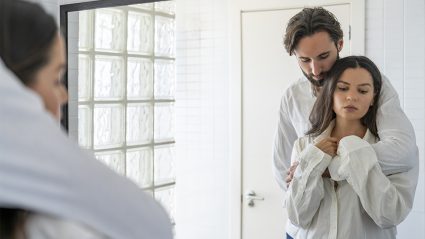 7 tips hoe je omgaat met jaloezie en onzekerheid in een relatie