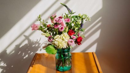 Extra lang genieten: zo houd je een boeket bloemen mooi in de zomer