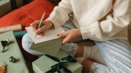 Kerstkaart sturen naar iemand in rouw? Dit kun je erop zetten